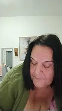 Snapshot of Yaya_Mineira chatting on 06.24.26 Yaya Mineira online show from 06.24.26