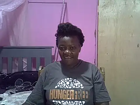 Snapshot of Ebonyceline chatting on 03.21.25 Ebonyceline online show from 03.21.25