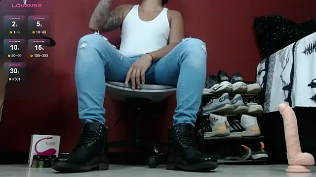 TomLover 12 online show from 12.06.24