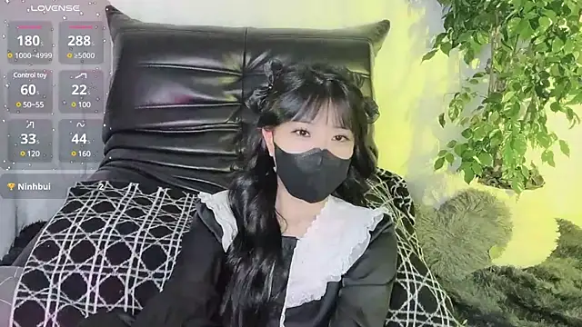 Snapshot of Mya_Lee chatting on 12.30.24 Mya Lee online show from 12.30.24