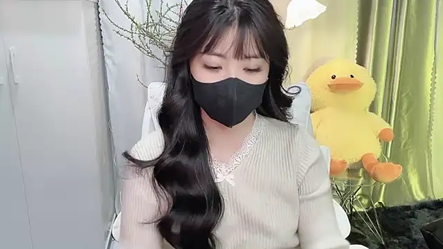 Snapshot of Mya_Lee chatting on 01.20.25 Mya Lee online show from 01.20.25