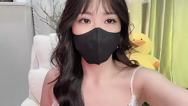 Snapshot of Mya_Lee chatting on 01.20.25 Mya Lee online show from 01.20.25