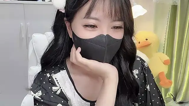 Snapshot of Mya_Lee chatting on 02.01.25 Mya Lee online show from 02.01.25