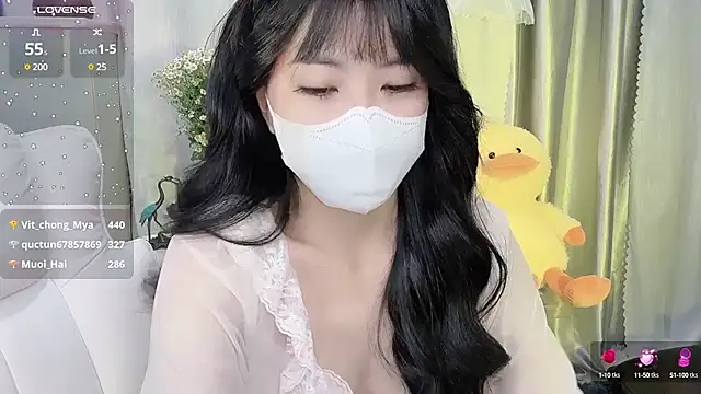 Snapshot of Mya_Lee chatting on 02.09.25 Mya Lee online show from 02.09.25