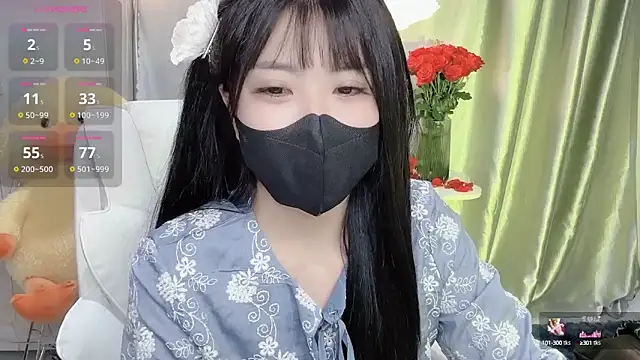 Snapshot of Mya_Lee chatting on 02.20.25 Mya Lee online show from 02.20.25