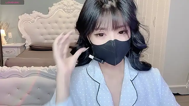 Mya Lee online show from 02.15.26