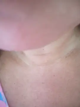 Snapshot of CASADASIGILO2 chatting on 10.23.25 CASADASIGILO2 online show from 10.23.25