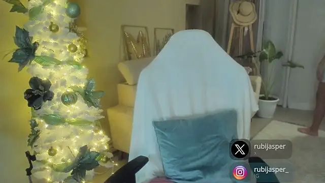 missrubijasper online show from 01.15.25