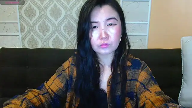 Snapshot of Bet_Lu chatting on 12.16.24 Bet Lu online show from 12.16.24