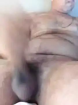 Snapshot of marronzinho23c chatting on 02.21.25 marronzinho23c online show from 02.21.25