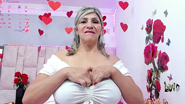 Snapshot of Celeste_Lincon chatting on 01.29.25 Celeste Lincon online show from 01.29.25