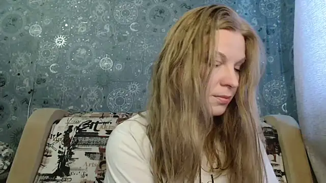 Snapshot of BlondeFox chatting on 03.20.26 BlondeFox online show from 03.20.26