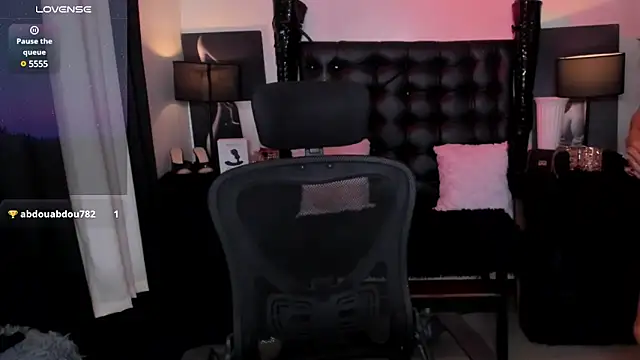 ErinSmith7inches TS online show from 12.22.24