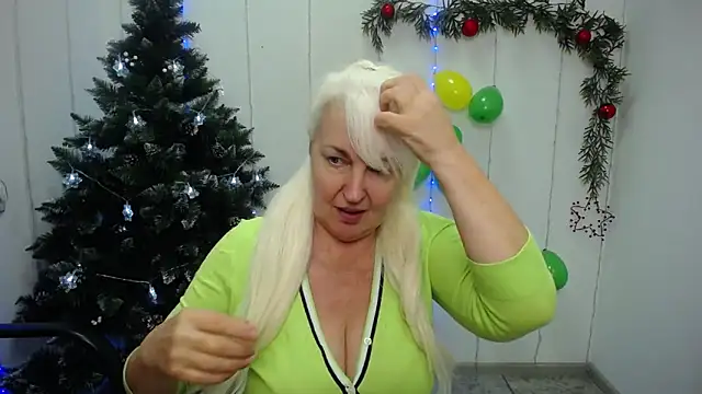 BlondyLeeBest online show from 01.12.25