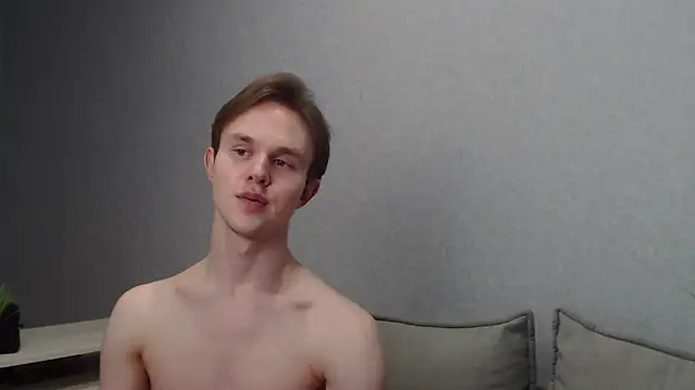 Snapshot of MartinMendez chatting on 03.13.25 MartinMendez online show from 03.13.25