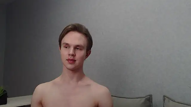 Snapshot of MartinMendez chatting on 03.16.25 MartinMendez online show from 03.16.25