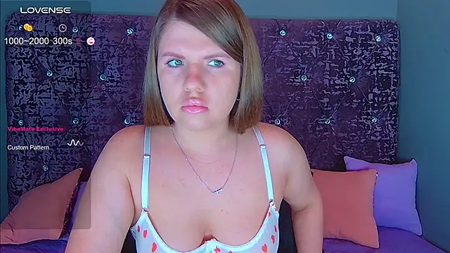 NoraBigAss online show from 01.12.25