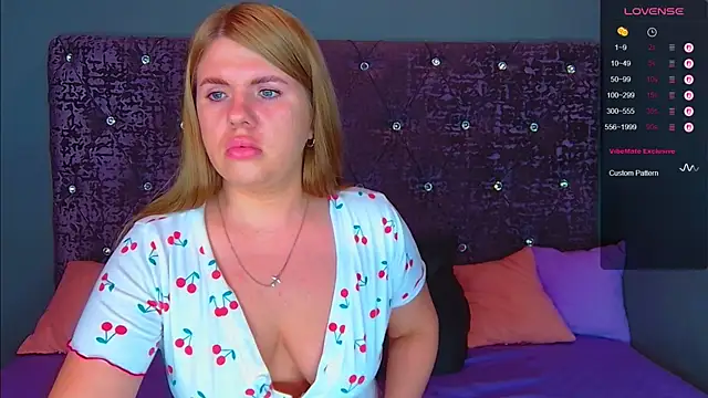 NoraBigAss online show from 09.26.25