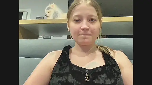 Snapshot of CharmingSarah chatting on 02.08.25 CharmingSarah online show from 02.08.25