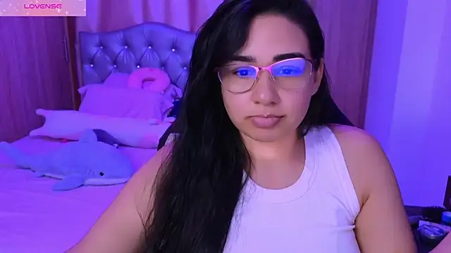 Snapshot of _anastasia chatting on 12.20.25 anastasia online show from 12.20.25