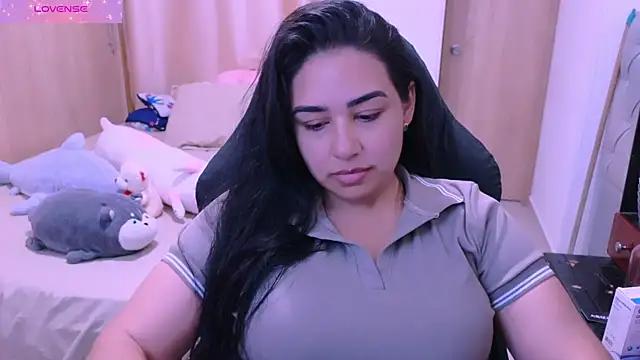 Snapshot of _anastasia chatting on 02.13.26 anastasia online show from 02.13.26