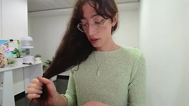 NicoleCortez online show from 12.15.24