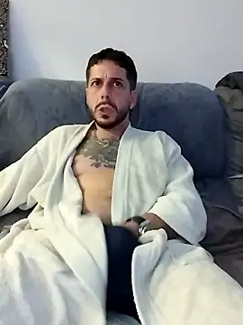 LoGaNfree88 online show from 01.23.25