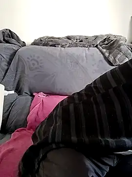 LoGaNfree88 online show from 02.11.25