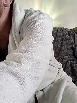 LoGaNfree88 online show from 03.18.25