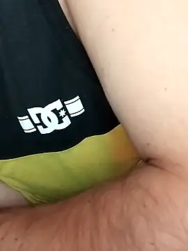 LoGaNfree88 online show from 11.04.25