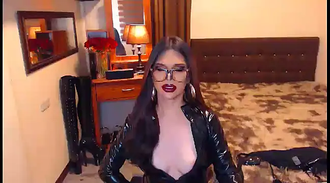 EXTREMELYDOM online show from 12.15.24