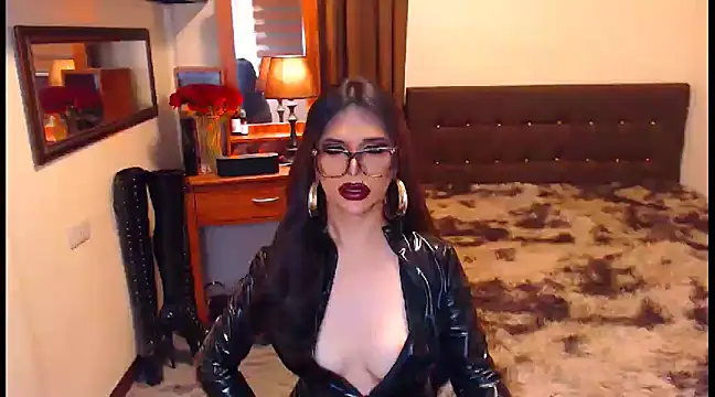 EXTREMELYDOM online show from 12.16.24