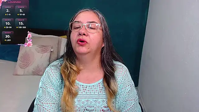 scaelettdubois online show from 01.11.26