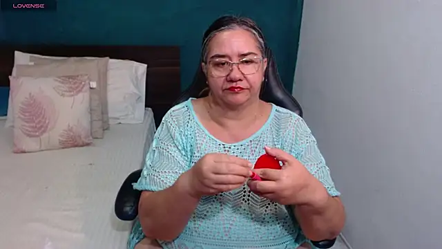 scaelettdubois online show from 02.10.26