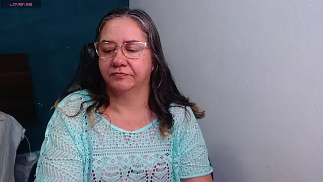 Snapshot of scaelettdubois chatting on 06.07.26 scaelettdubois online show from 06.07.26