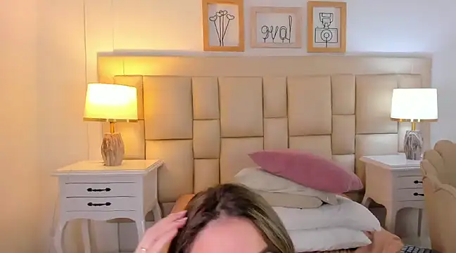 Meredit Lane online show from 12.15.24