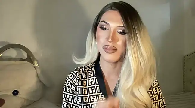 Snapshot of Ts_glamxxxx chatting on 02.06.25 Ts glamxxxx online show from 02.06.25