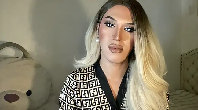 Snapshot of Ts_glamxxxx chatting on 02.11.25 Ts glamxxxx online show from 02.11.25