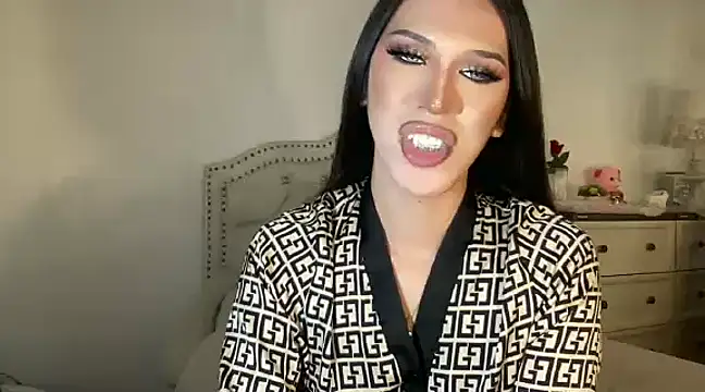 Snapshot of Ts_glamxxxx chatting on 02.26.25 Ts glamxxxx online show from 02.26.25