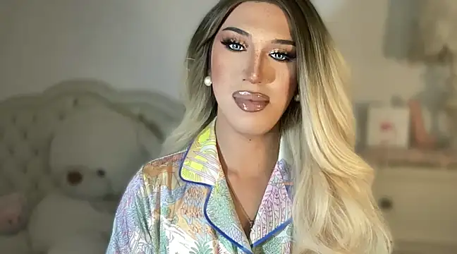 Snapshot of Ts_glamxxxx chatting on 03.14.25 Ts glamxxxx online show from 03.14.25