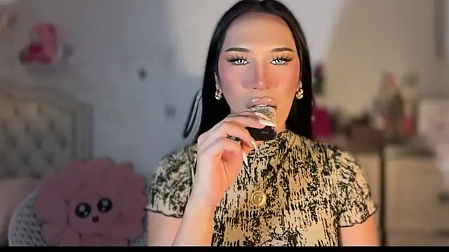 Snapshot of Ts_glamxxxx chatting on 09.15.25 Ts glamxxxx online show from 09.15.25