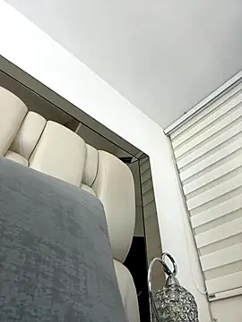 Snapshot of ALISSON_FOXXX1 chatting on 10.18.25 ALISSON FOXXX1 online show from 10.18.25