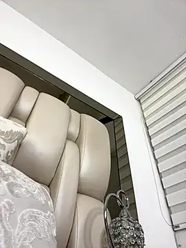 Snapshot of ALISSON_FOXXX1 chatting on 11.05.25 ALISSON FOXXX1 online show from 11.05.25