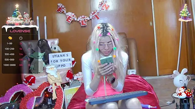 Skinygirl online show from 12.19.24