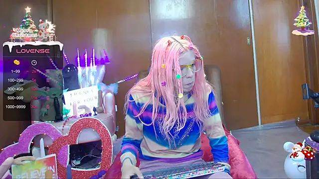 Skinygirl online show from 01.12.25