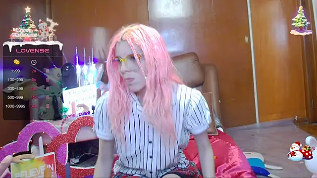 Skinygirl online show from 01.17.25