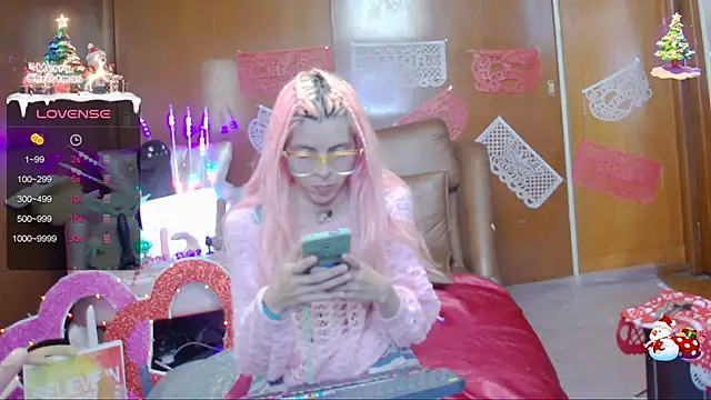 Skinygirl online show from 02.04.25