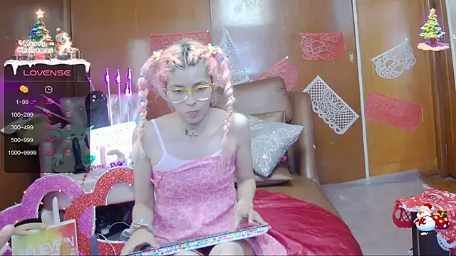 Skinygirl online show from 02.05.25