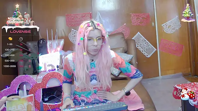 Skinygirl online show from 02.06.25