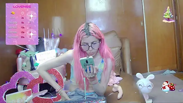 Skinygirl online show from 09.10.25